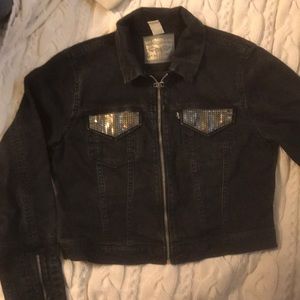 Short denim jacket